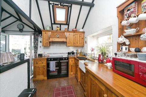 2 bedroom detached bungalow for sale, Lon St Ffraid, Holyhead LL65