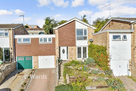 4 bedroom terraced house for sale, Stonebridge Way, Faversham ME13