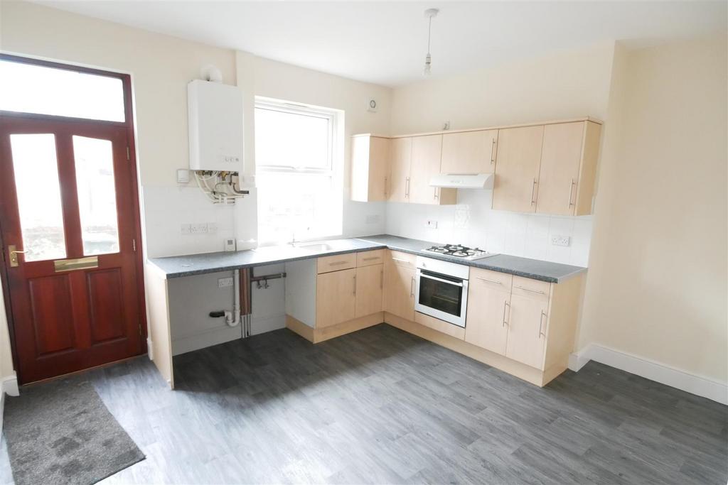 House in Morley - View 3