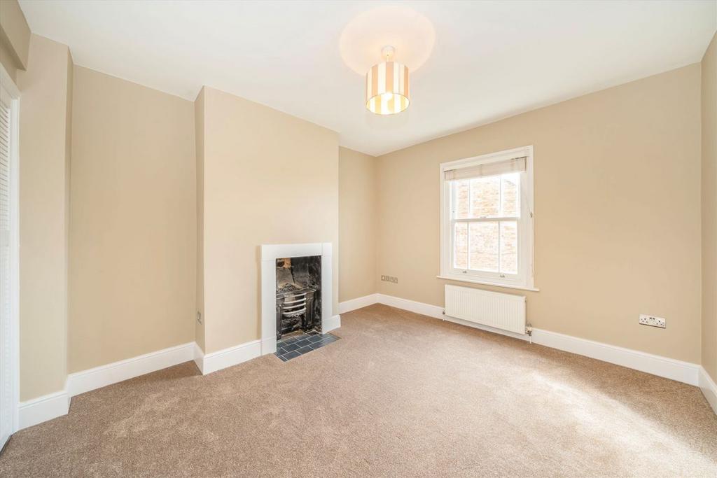 House in Harrow - View 5
