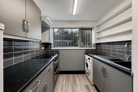 2 bedroom ground floor flat to rent, Woodcraft Close, Coventry, CV4