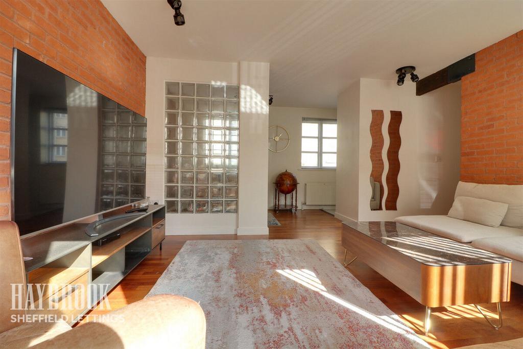 Apartment in Sheffield - View 2