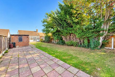 2 bedroom detached bungalow for sale, Graham Close, Hutton, Brentwood