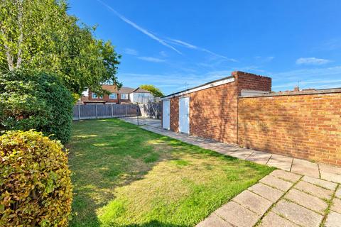 2 bedroom detached bungalow for sale, Graham Close, Hutton, Brentwood
