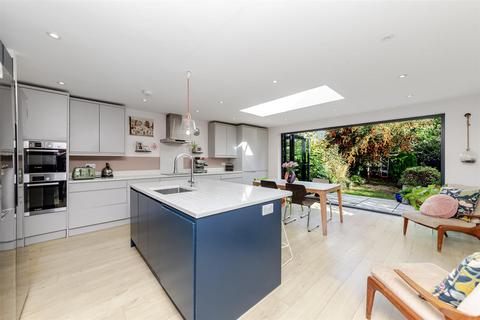 3 bedroom semi-detached house for sale, Pondfield Crescent, Marshalswick, St Albans