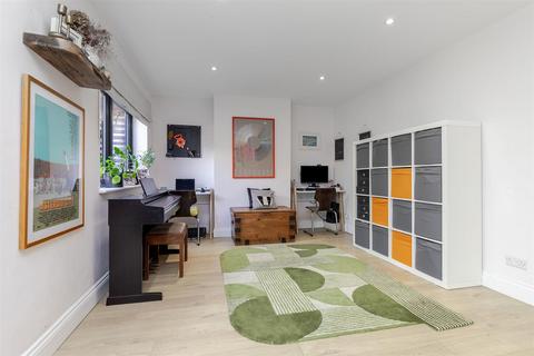 3 bedroom semi-detached house for sale, Pondfield Crescent, Marshalswick, St Albans