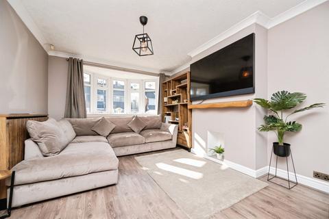 3 bedroom semi-detached house for sale, Manorford Avenue, West Bromwich