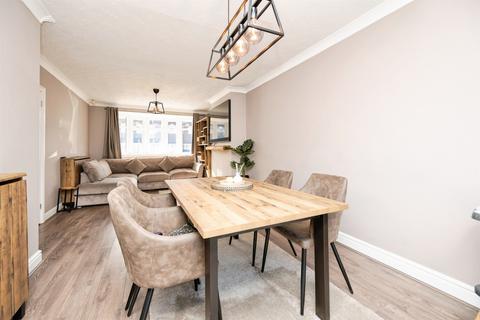 3 bedroom semi-detached house for sale, Manorford Avenue, West Bromwich