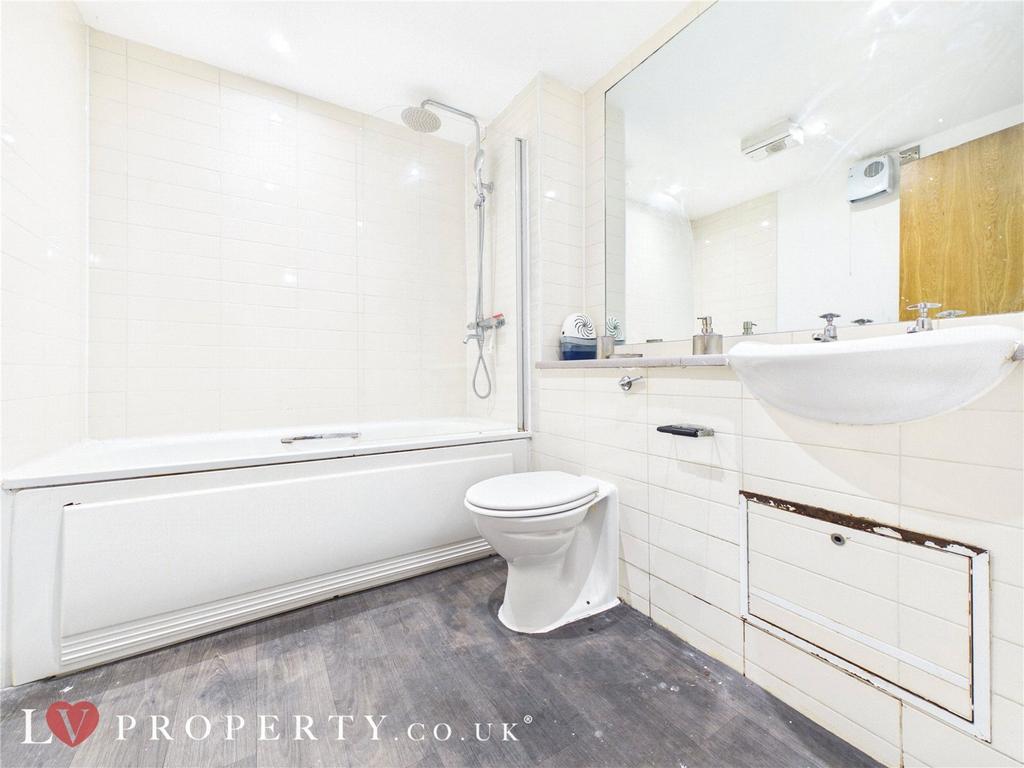 Apartment in Birmingham, Rea Valley, Digbeth - View 3