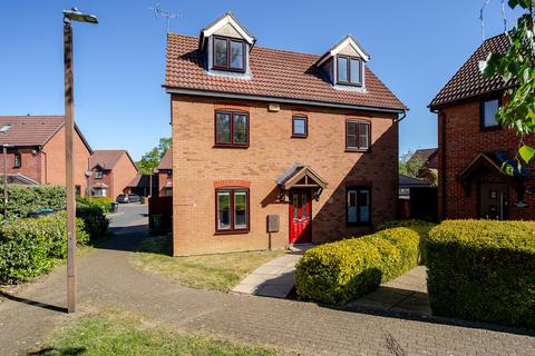 4 bedroom detached house to rent, Upper Wood Close, Milton Keynes, MK5