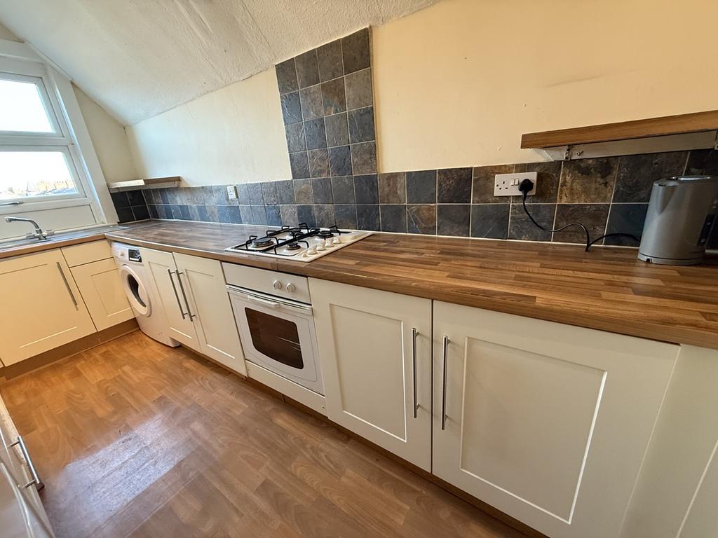 House in Leicester - View 2