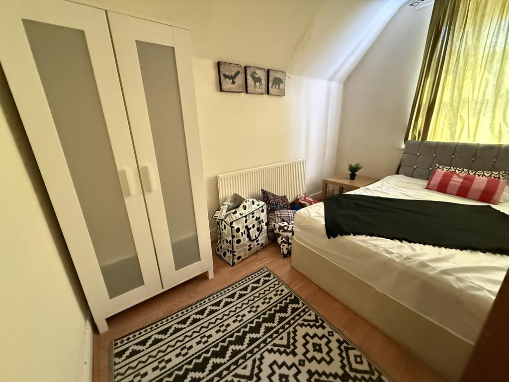 House in Leicester - View 3