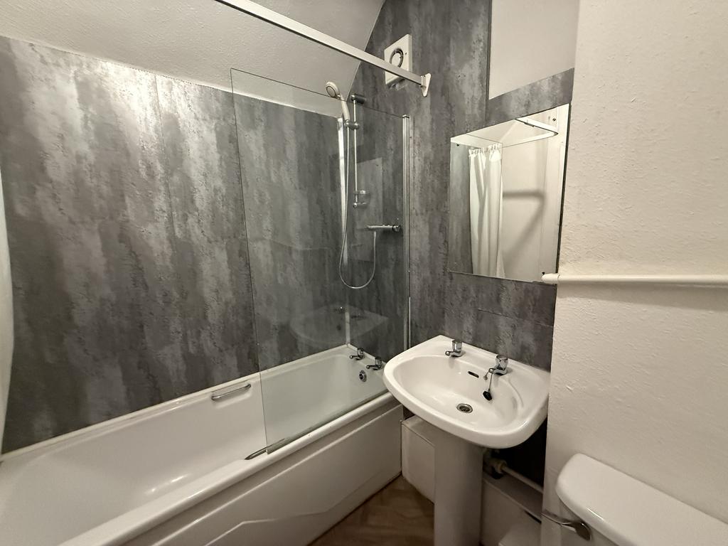 House in Leicester - View 4