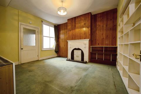 3 bedroom end of terrace house for sale, Vandyke Road, Leighton Buzzard