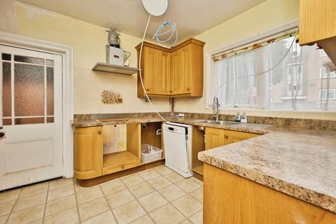 3 bedroom detached house for sale, Sparrow Road, Yeovil