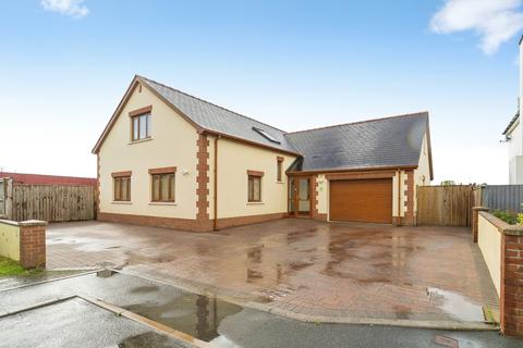 4 bedroom detached house for sale, Dingle Close, HAVERFORDWEST, Dyfed, SA62