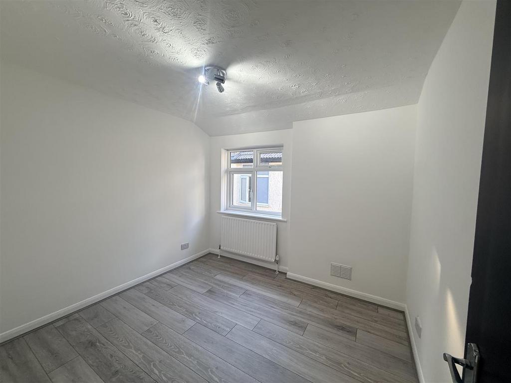 House in London, Mitcham - View 5