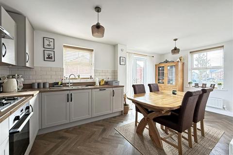 3 bedroom detached house for sale, Newitt Road, Bicton Heath, Shrewsbury