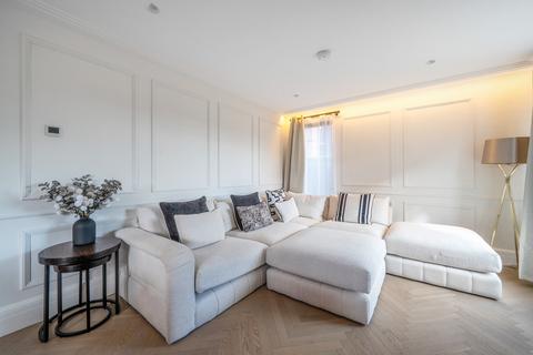 5 bedroom detached house for sale, Barons Drive, Cranleigh, GU6