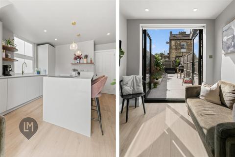 2 bedroom flat for sale, Replingham Road, London