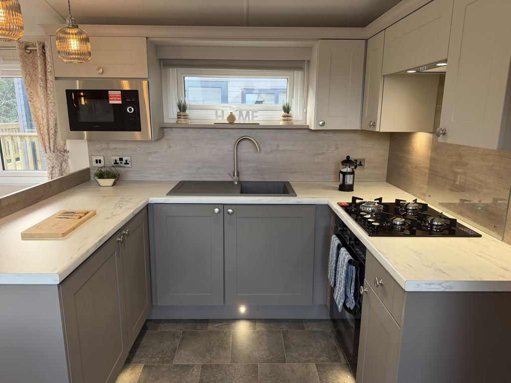 House in Hawksworth - More
