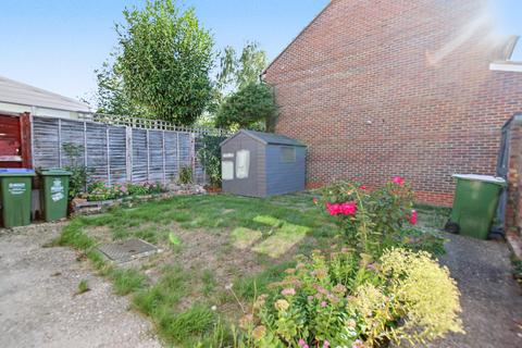 3 bedroom house for sale, Gattons Way, Sidcup