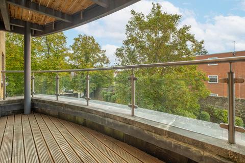 2 bedroom flat for sale, The Downs, London, SW20