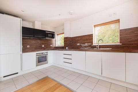 2 bedroom flat for sale, The Downs, London, SW20