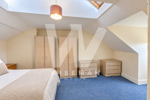 1 bedroom apartment to rent, Camden Road, London NW1