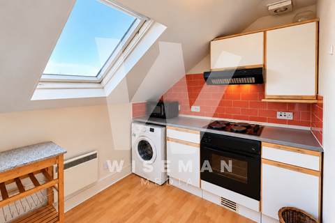 1 bedroom apartment to rent, Camden Road, London NW1