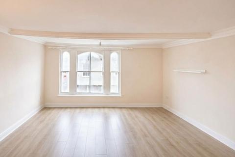 2 bedroom flat to rent, High Street, Saxon House High Street, SN16