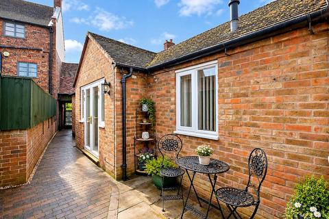 2 bedroom semi-detached bungalow for sale, 1 Stone Masons Yard, Mill Street, Bridgnorth