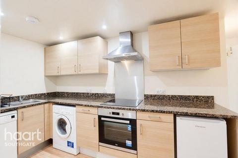 1 bedroom apartment for sale, Silver Street, ENFIELD