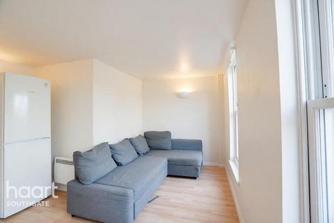 1 bedroom apartment for sale, Silver Street, ENFIELD