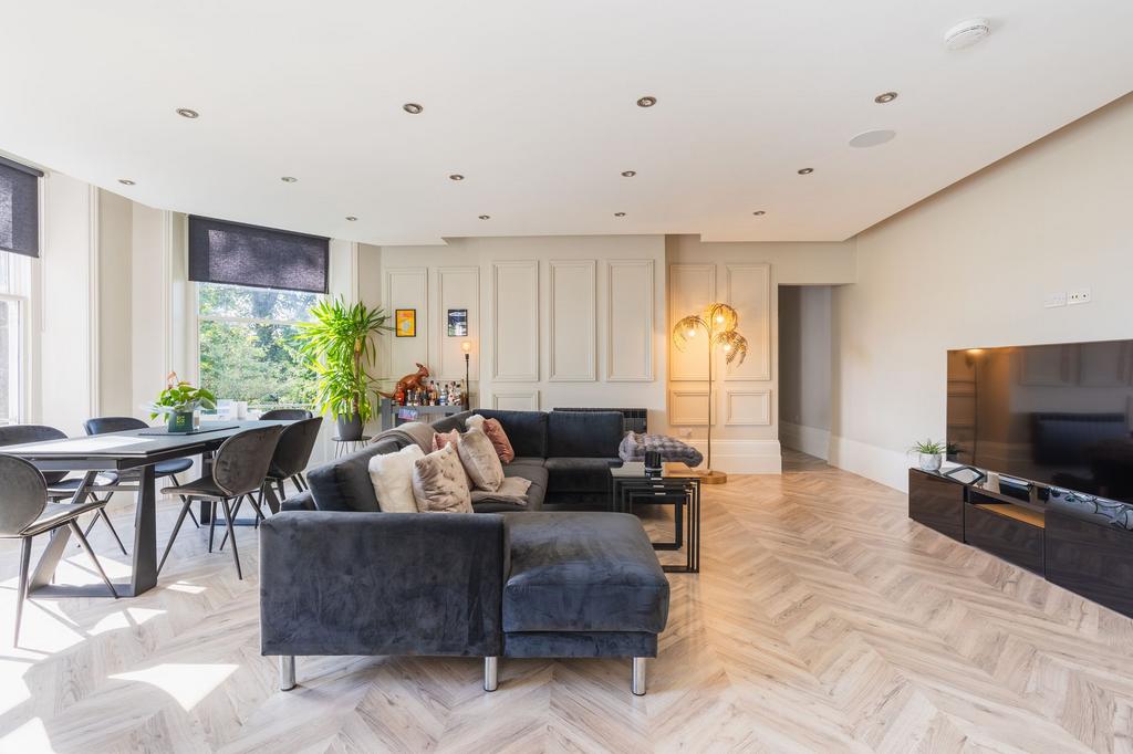 Apartment in Sheffield - View 5