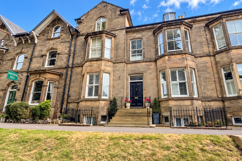 2 bedroom apartment for sale, 2C Cavendish Villas, Broad Walk, Buxton, Derbyshire SK17 6JE