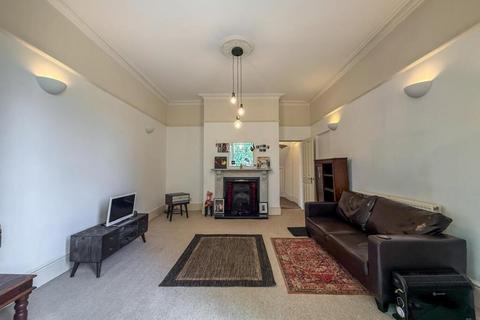 2 bedroom apartment for sale, 2C Cavendish Villas, Broad Walk, Buxton, Derbyshire SK17 6JE