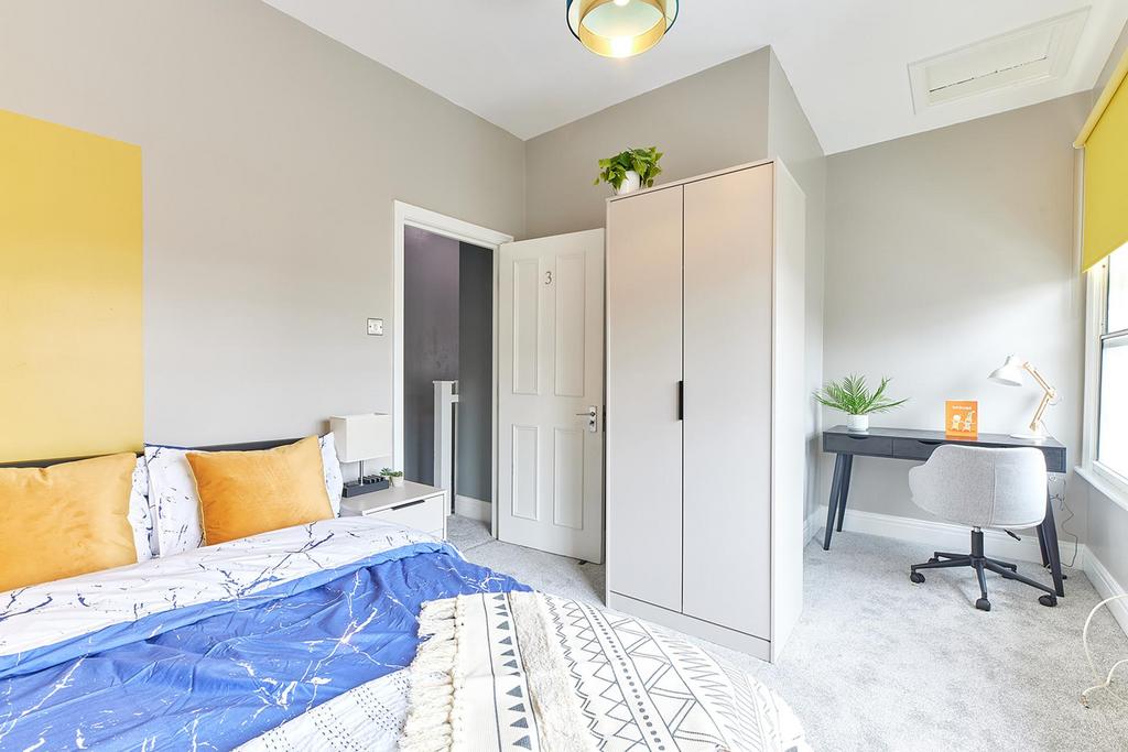 Apartment in Newcastle upon Tyne - View 2