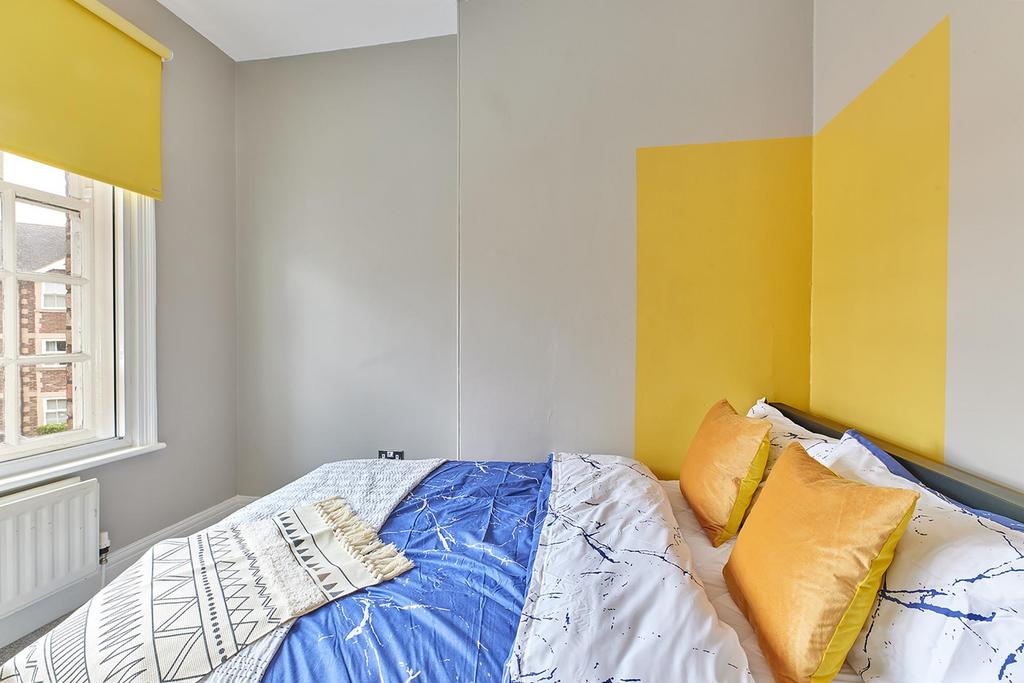 Apartment in Newcastle upon Tyne - View 3