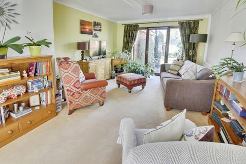 3 bedroom chalet for sale, Birchwood Avenue, March PE15