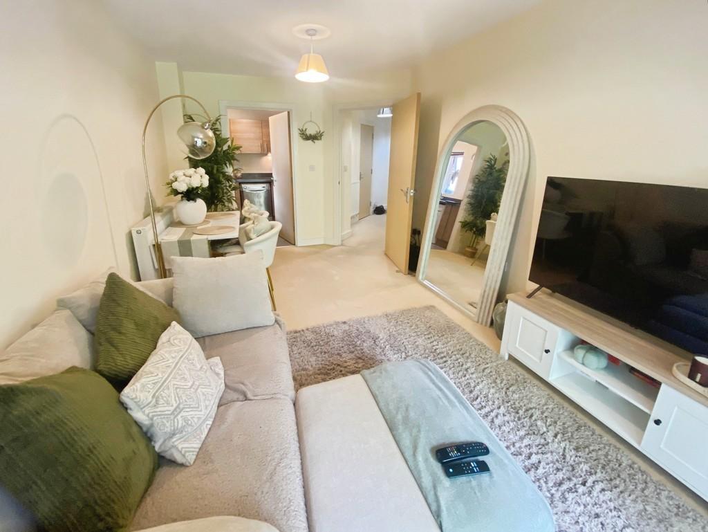 Apartment in Southampton - View 2