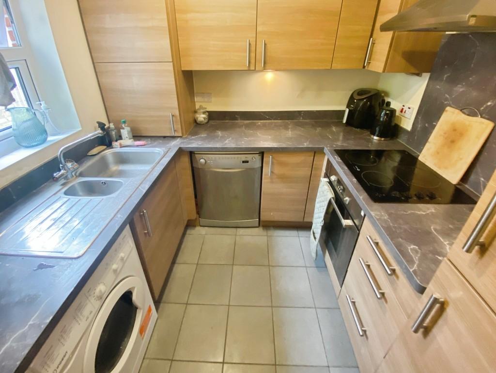 Apartment in Southampton - View 5