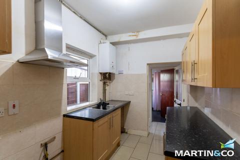 2 bedroom terraced house to rent, Arden Road, Smethwick, B67