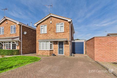 3 bedroom detached house for sale, Alstone Close, Stafford
