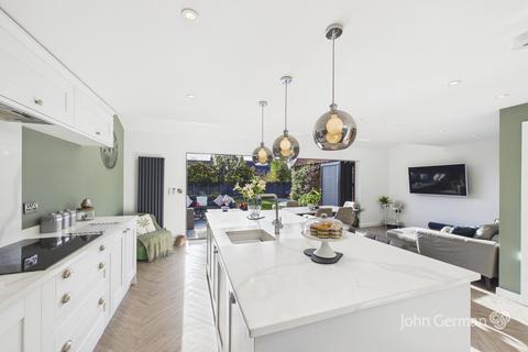 4 bedroom detached house for sale, Old Farm Gardens, Moira