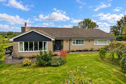 4 bedroom detached bungalow for sale, Main Road, Middle Mayfield