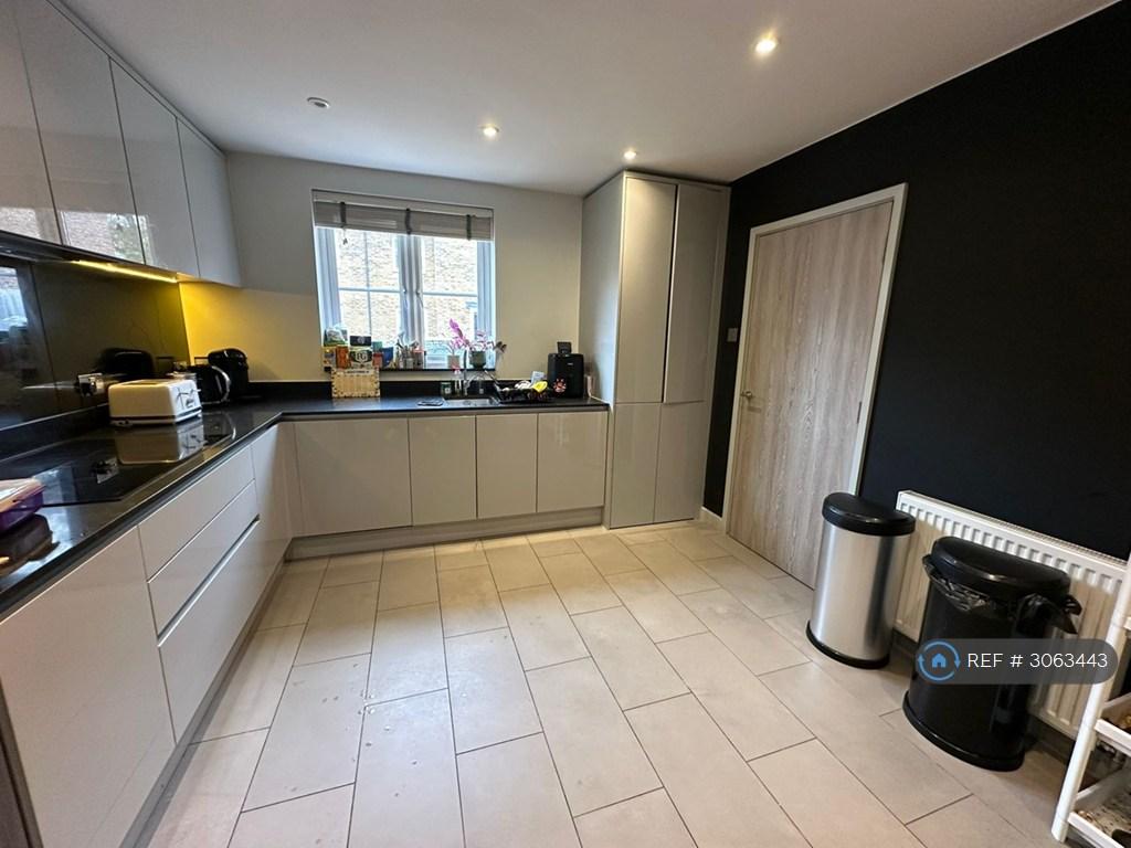House in London - View 4
