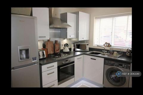 2 bedroom semi-detached house to rent, Light Lane, Telford, TF3