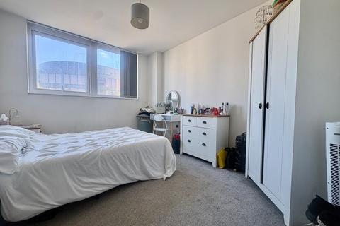 1 bedroom apartment to rent, The Lock Apartments, Swindon, SN1