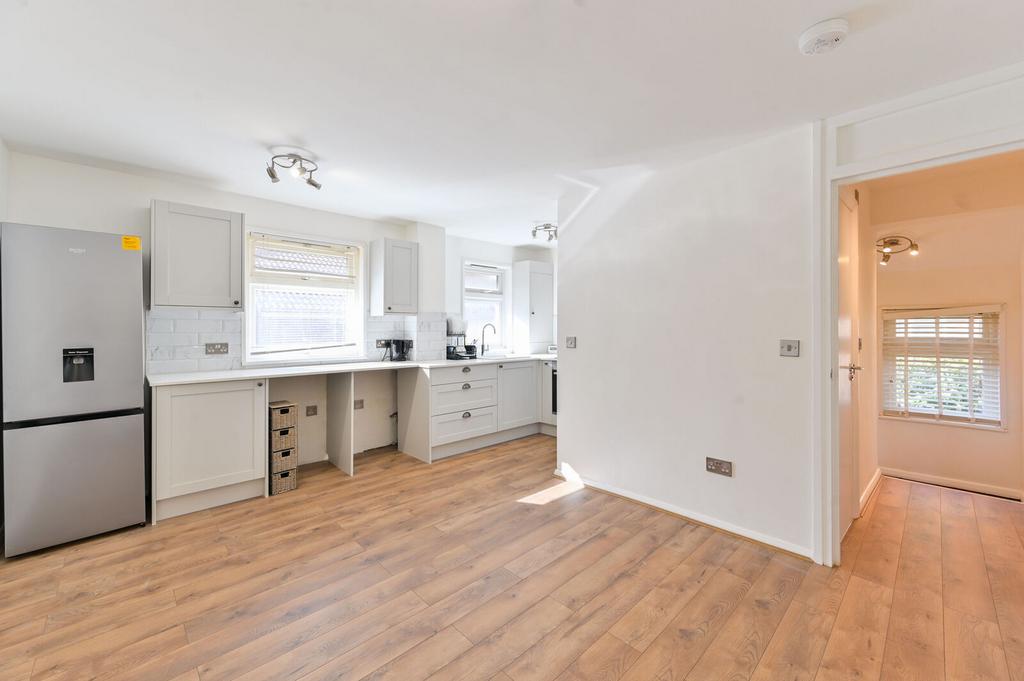 Apartment in London - View 2